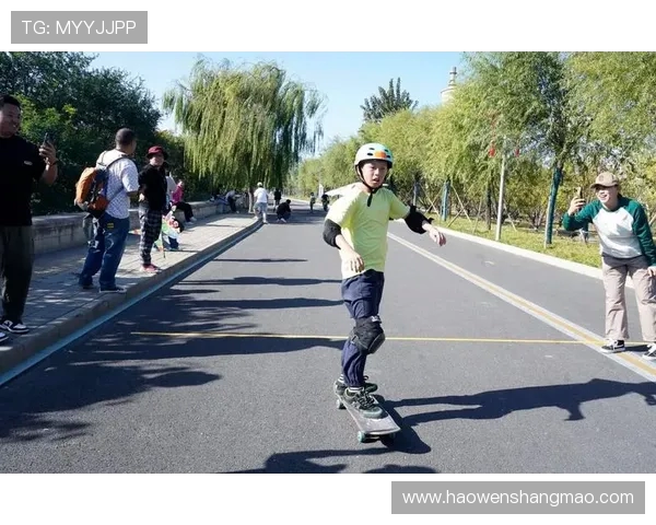 南京滑板队勇闯城市马拉松的拼搏历程与奋斗精神